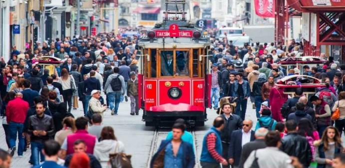 Genc ve dinamik nufusumuzu ulkemizde tutmayi saglayacak mekanizmalari guclendirmeliyiz