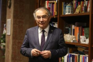 Prof. Dr. Nevzat Tarhan