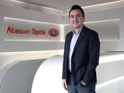 Atasun Optik Pazarlama ve e-Ticaret Direktörü Erdem Altay’a ‘Altın Lider’ Ödülü