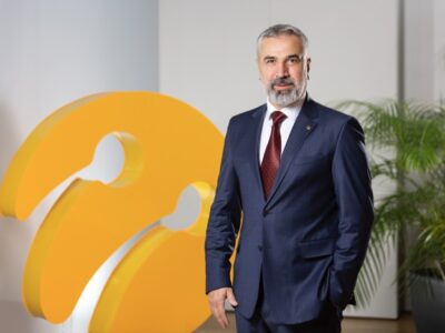 Orta 1711699514 Turkcell nsan ve Destekten Sorumlu Genel M d r Yard mc s Erkan Durdu