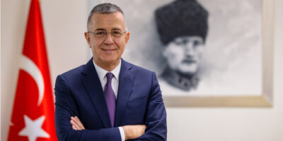 İşsizlik Tartışması Düşündürüyor: Artık Üniversite Diplomasından Fazlası Gerek- Prof. Dr. Mehmet Durman