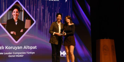 Estée Lauder Şirketleri Türkiye Genel Müdürü Nazlı Koruyan Altıpat, İTÜ Yönetim Ödülleri’nde Güzellik ve Kozmetik Kategorisinde “Yılın Lideri” Seçildi