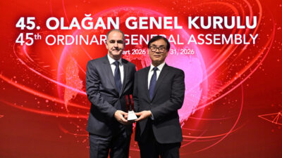 Yased Başkanlığı’nı Devralan Ali Fuat Orhonoğlu: “Türkiye’yi Küresel Yatırım Haritasında Daha Üst Siralara Taşıyacağız” 10 Yased Başkanlığı’nı Devralan Ali Fuat Orhonoğlu: “Türkiye’yi Küresel Yatırım Haritasında Daha Üst Siralara Taşıyacağız”